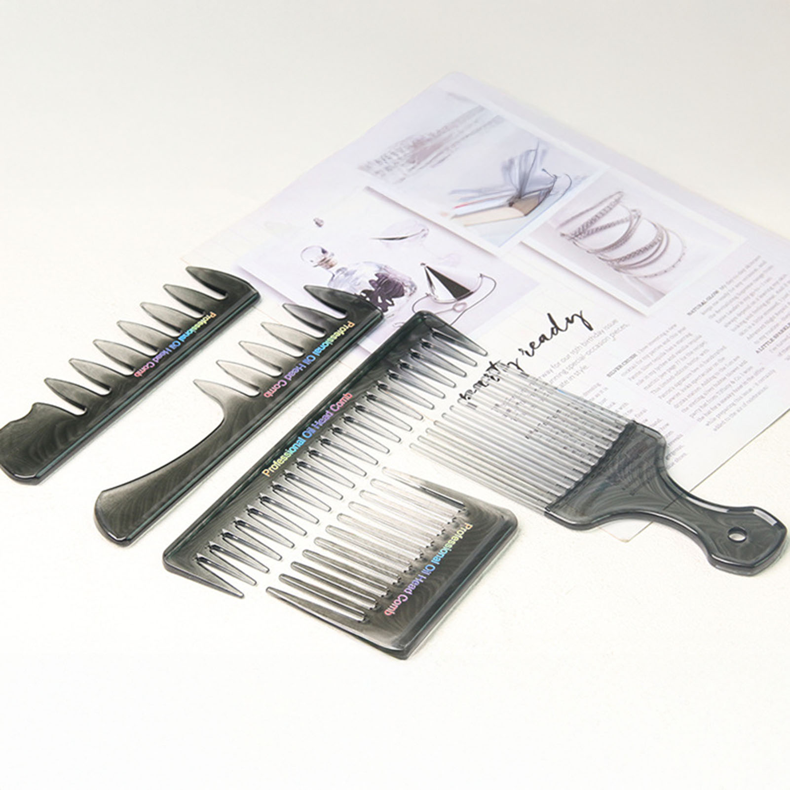 Zestaw 5 grzebieni fryzjerskic – Mens Vintage Grooming Kit recenzja i cena